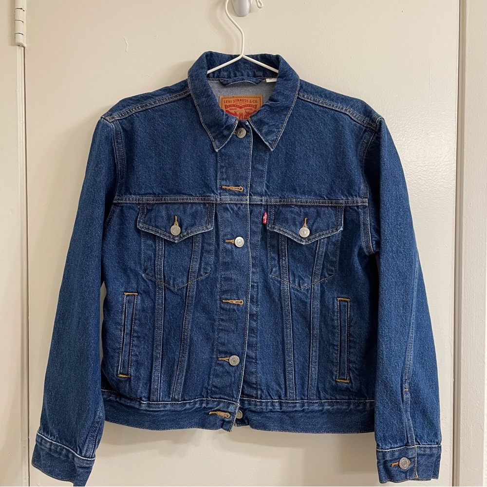 ❌sold❌ Levi’s Original Denim Trucker Jacket
